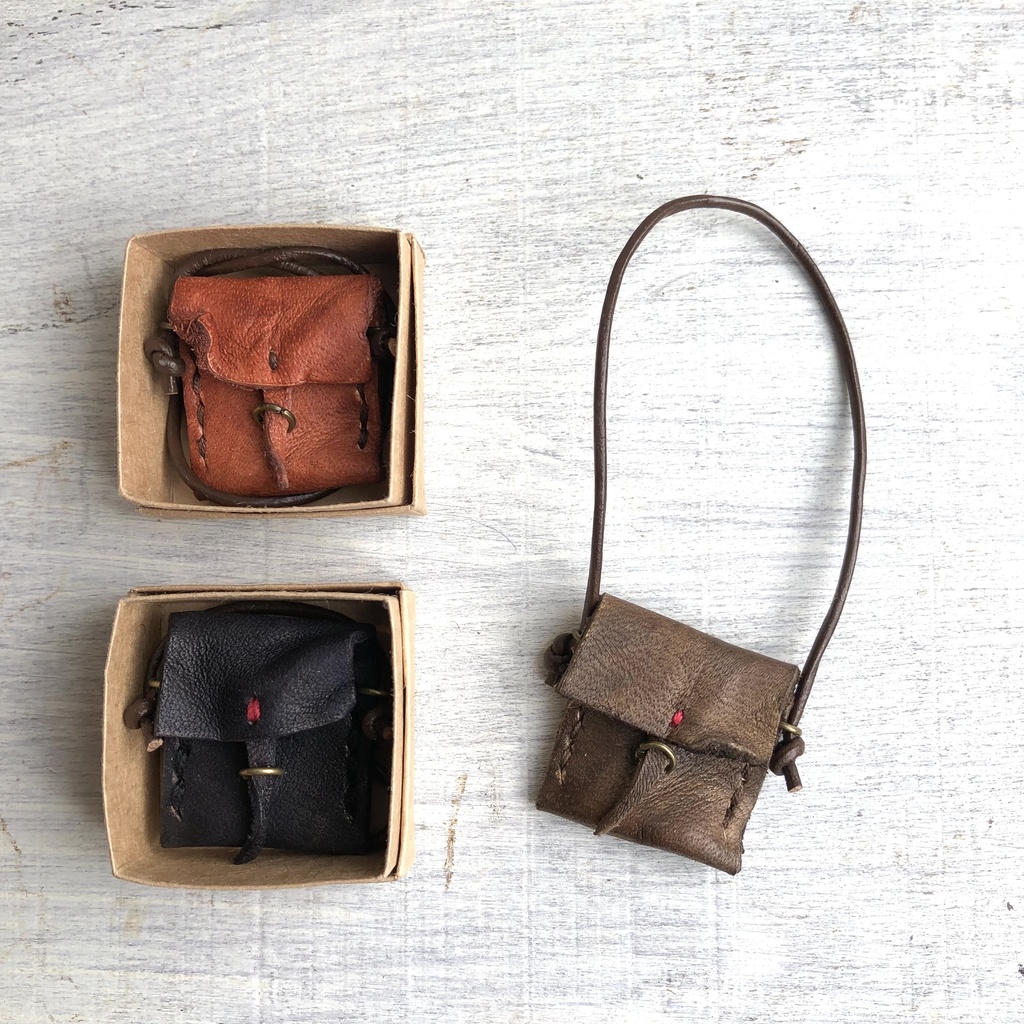 革のかばん☆ななめがけ