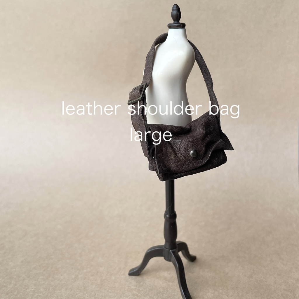 革のショルダーバッグ大⭐︎オビツ11シチリアの追憶など