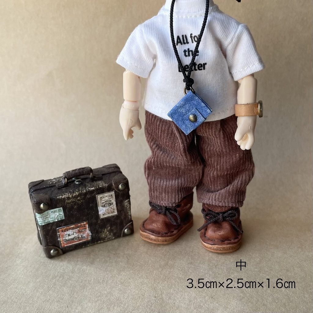 革のアンティークトランク