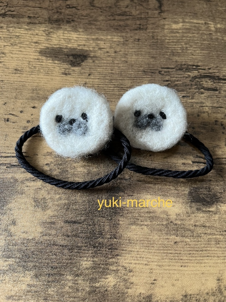 アザラシのヘアゴム