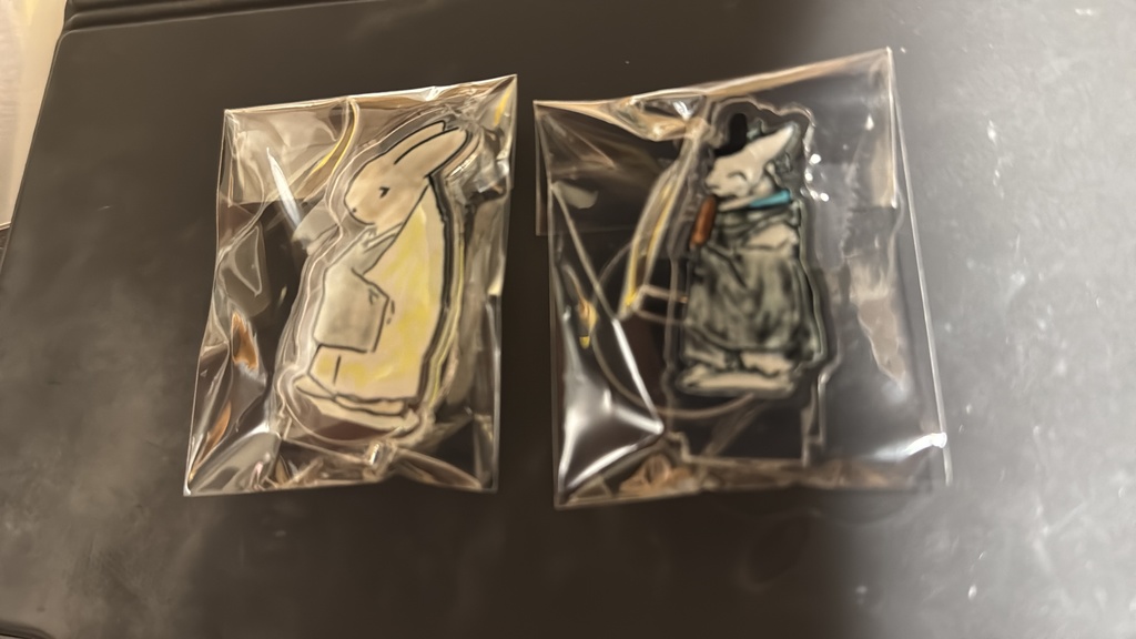 うっさい様とはうまのアクスタ