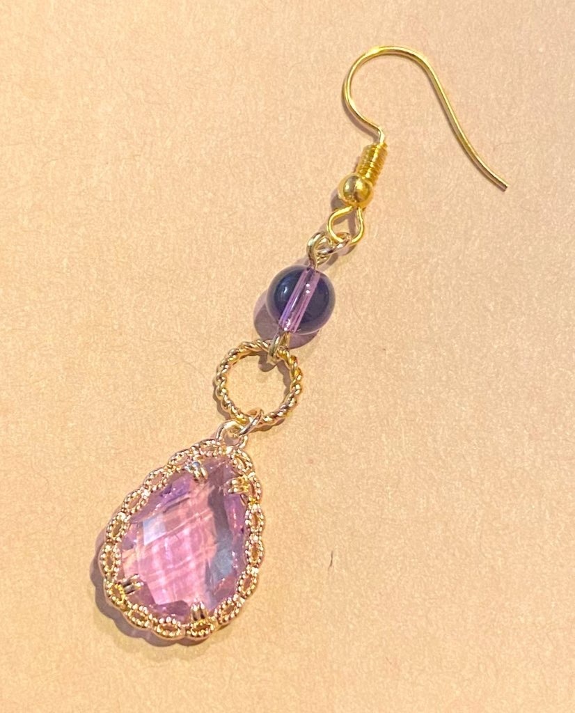 魔法石の雫ピアス