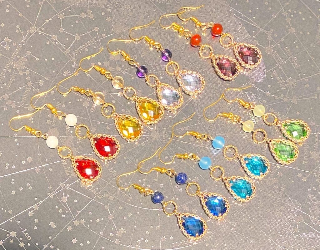 魔法石の雫ピアス