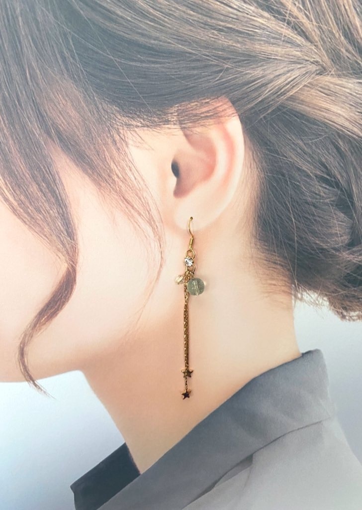 天の川色ピアス