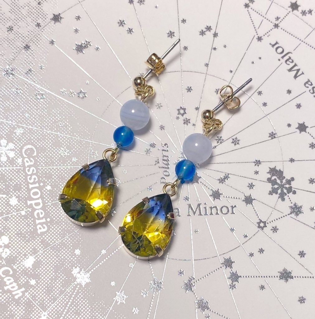 陽だまり露草色のピアス