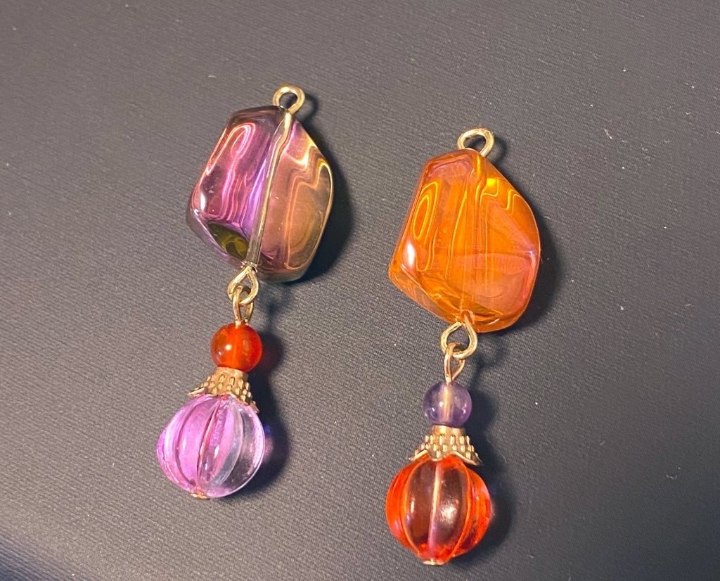 ハロウィンキャンディ耳飾り