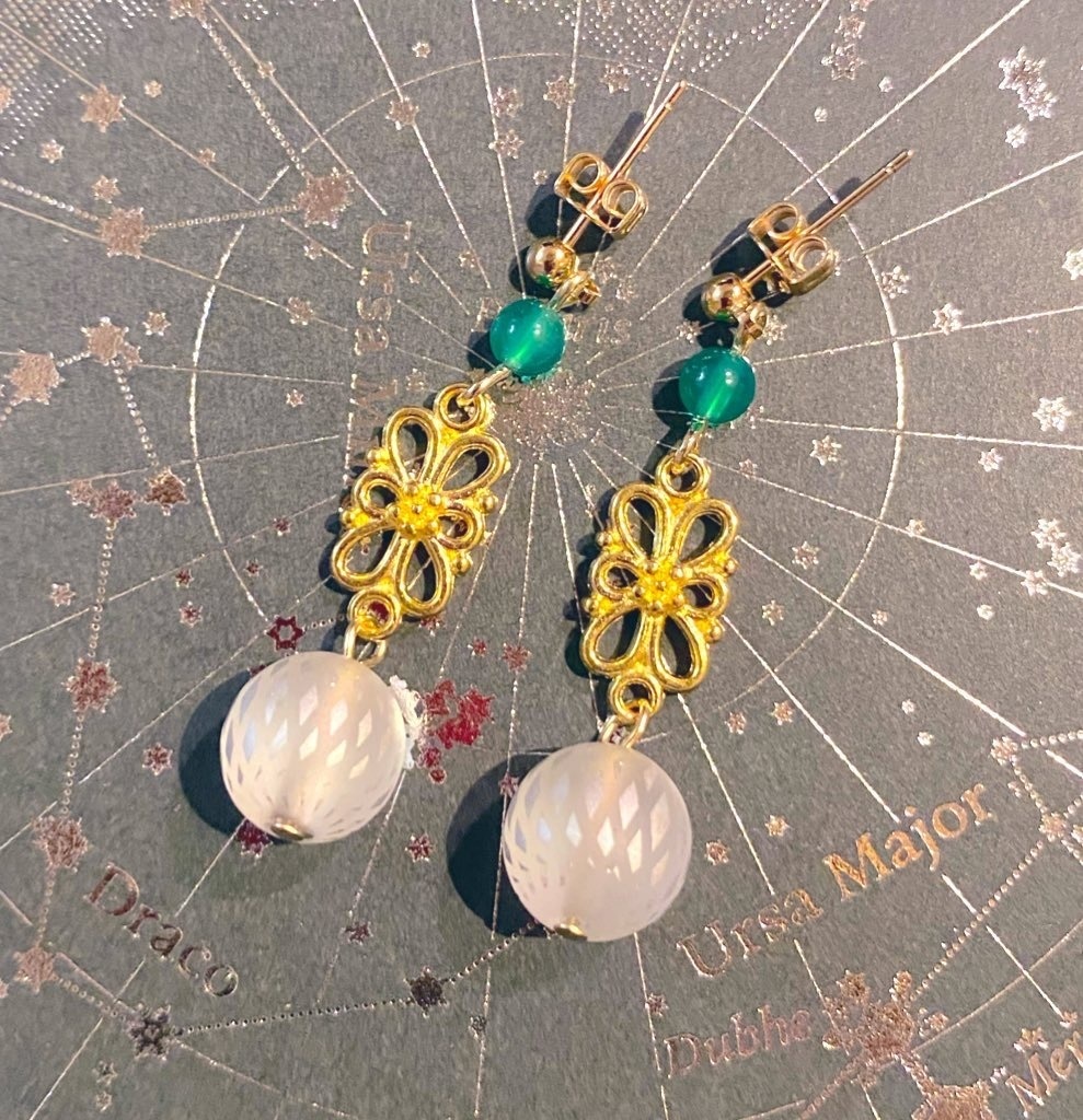 結守りの耳飾り②