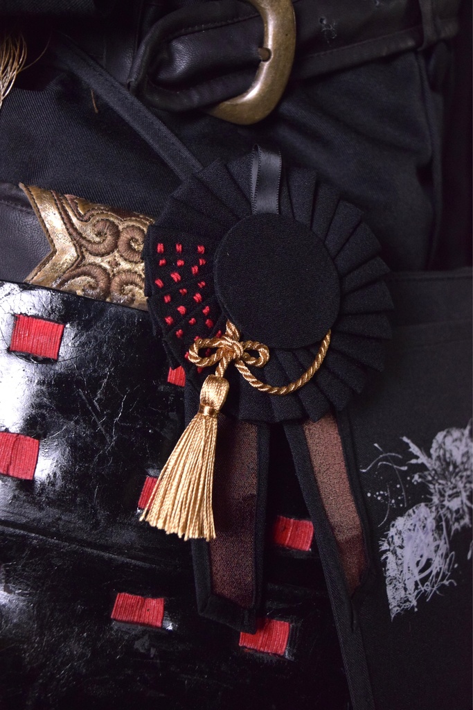 燭台切光忠 大倶利伽羅 正装モチーフ rosette