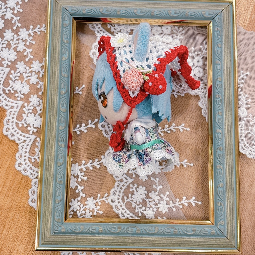 いちご畑のバブーシュカ