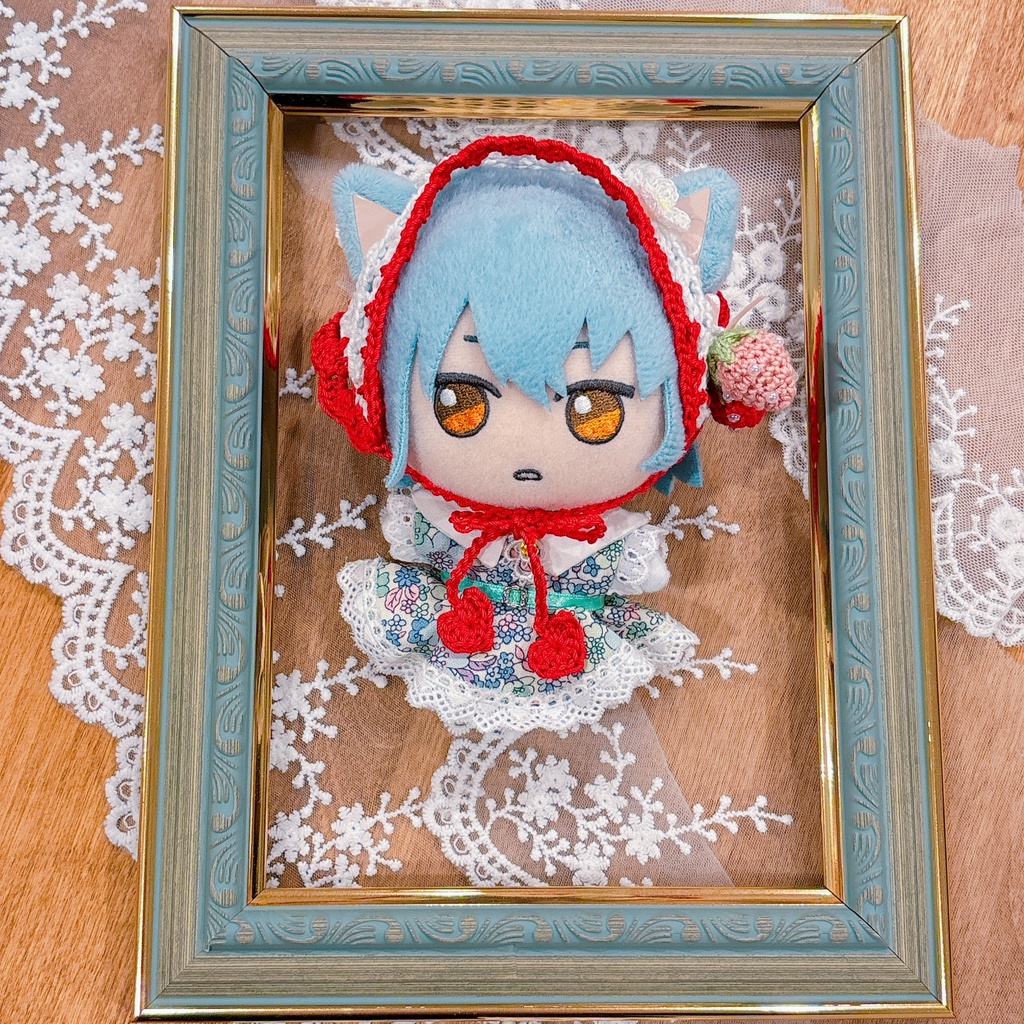 いちご畑のバブーシュカ