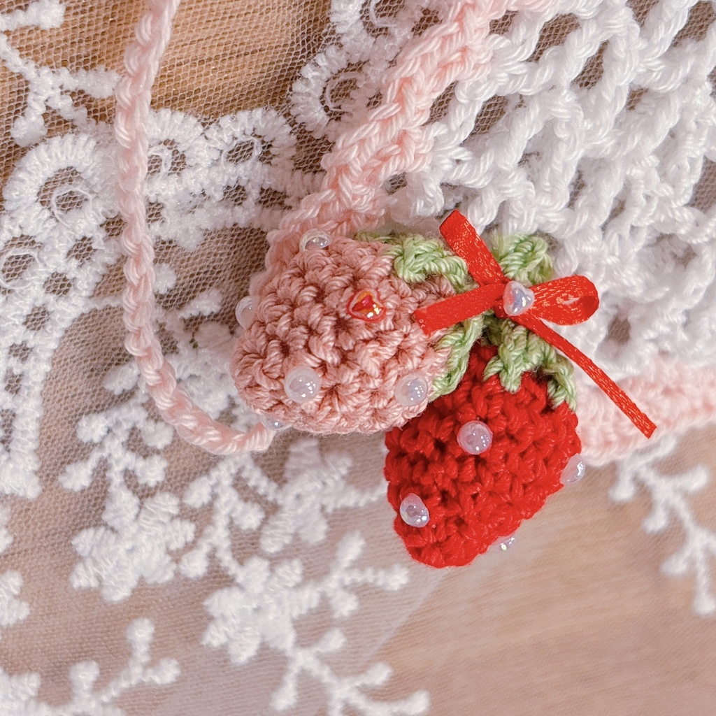 いちご畑のバブーシュカ