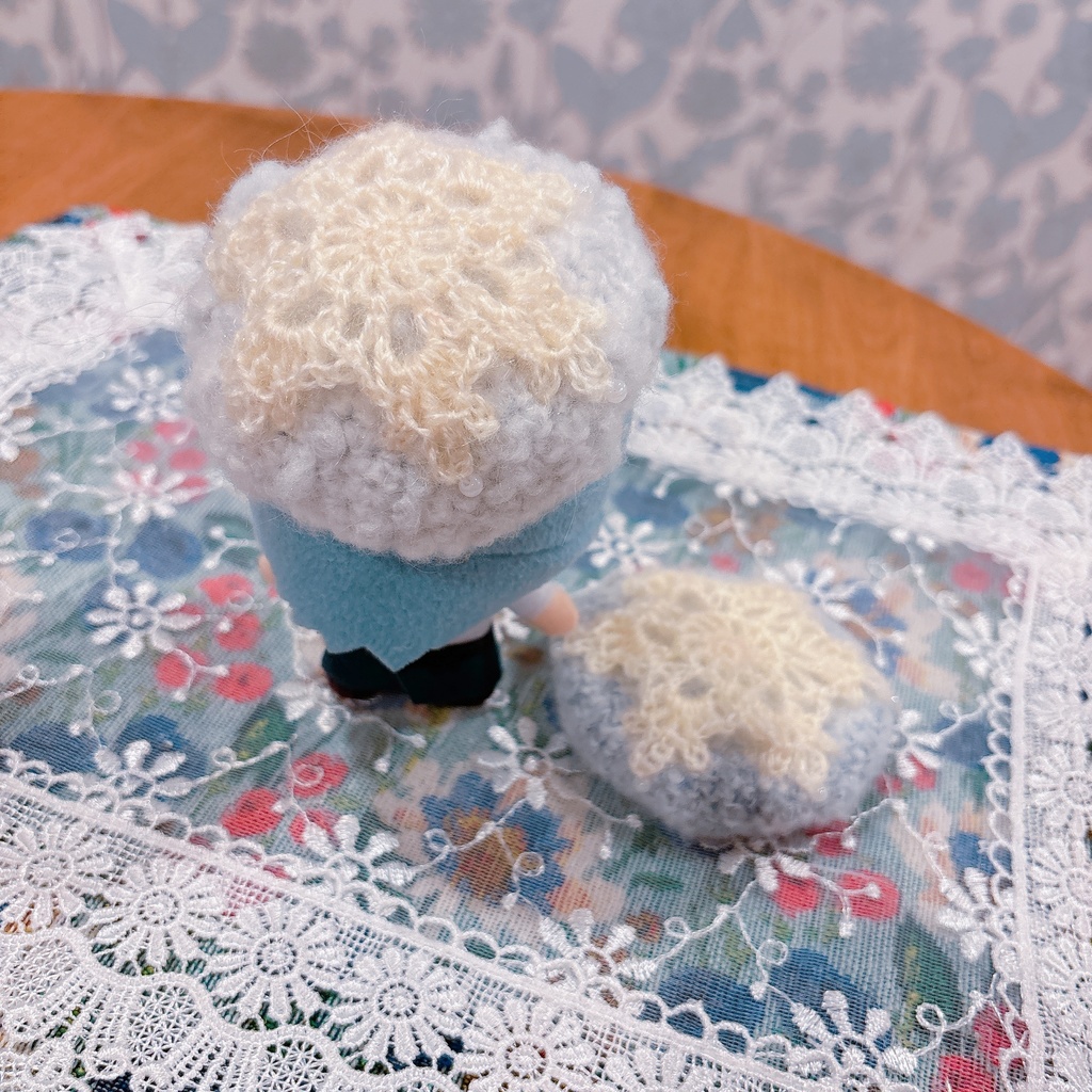 雪の結晶の毛糸のベレー帽