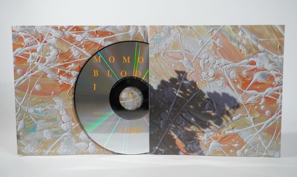 MOMOKO Blooms in 1.26D(初回盤)