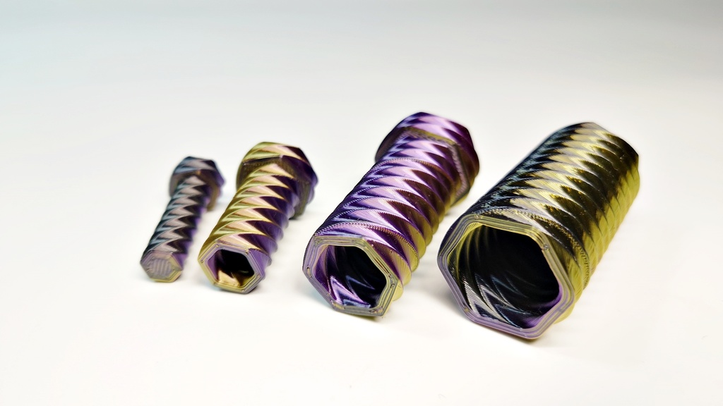 ネジリョーシカ【受注生産】