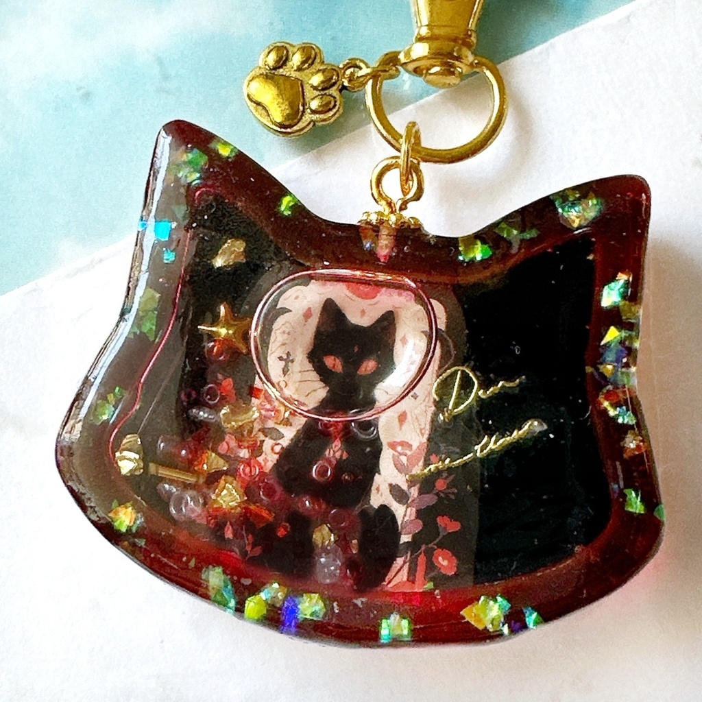 猫番号040 黒猫と秘密の夜庭 レジンアクセサリー シャカシャカキーホルダー シェイカーキーホルダー 猫型