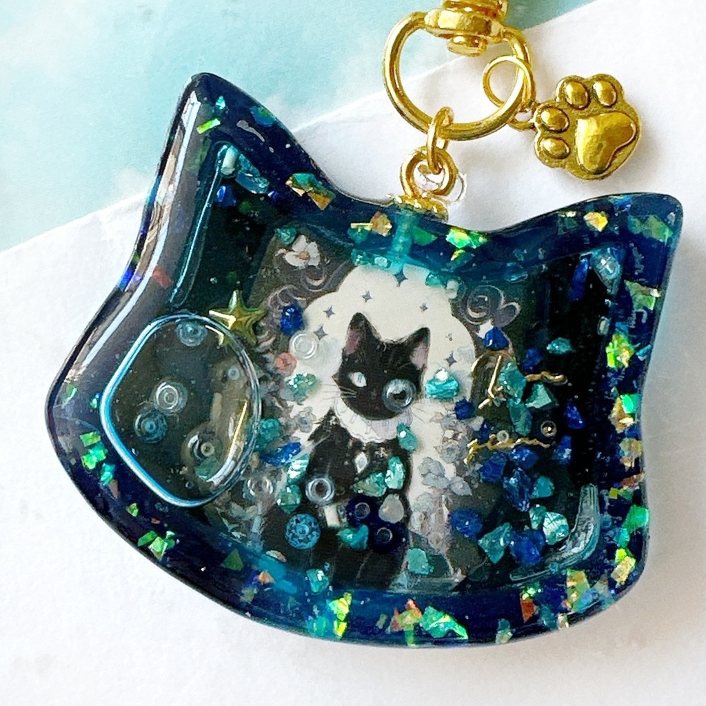 猫番号007 黒猫と秘密の夜庭 レジンアクセサリー シャカシャカキーホルダー シェイカーキーホルダー 猫型