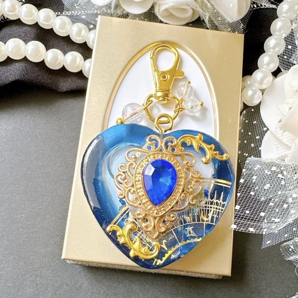 瑠璃の女神バージョン 女神の舞踏会– Bal de Déesse – オイル入りシェイカー シャカシャカキーホルダー