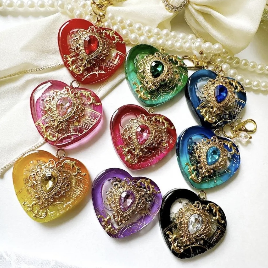 緑の女神バージョン 女神の舞踏会– Bal de Déesse – オイル入りシェイカー シャカシャカキーホルダー