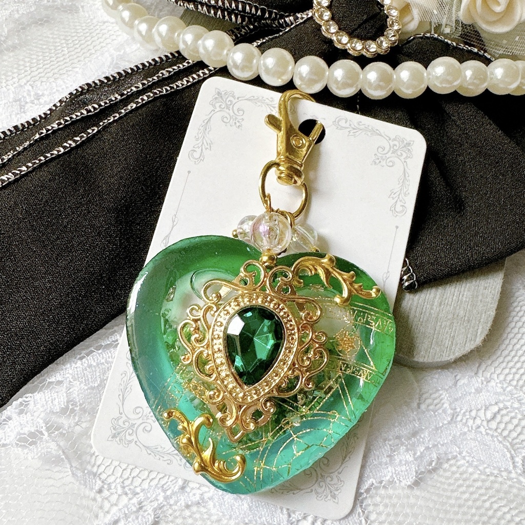 緑の女神バージョン 女神の舞踏会– Bal de Déesse – オイル入りシェイカー シャカシャカキーホルダー