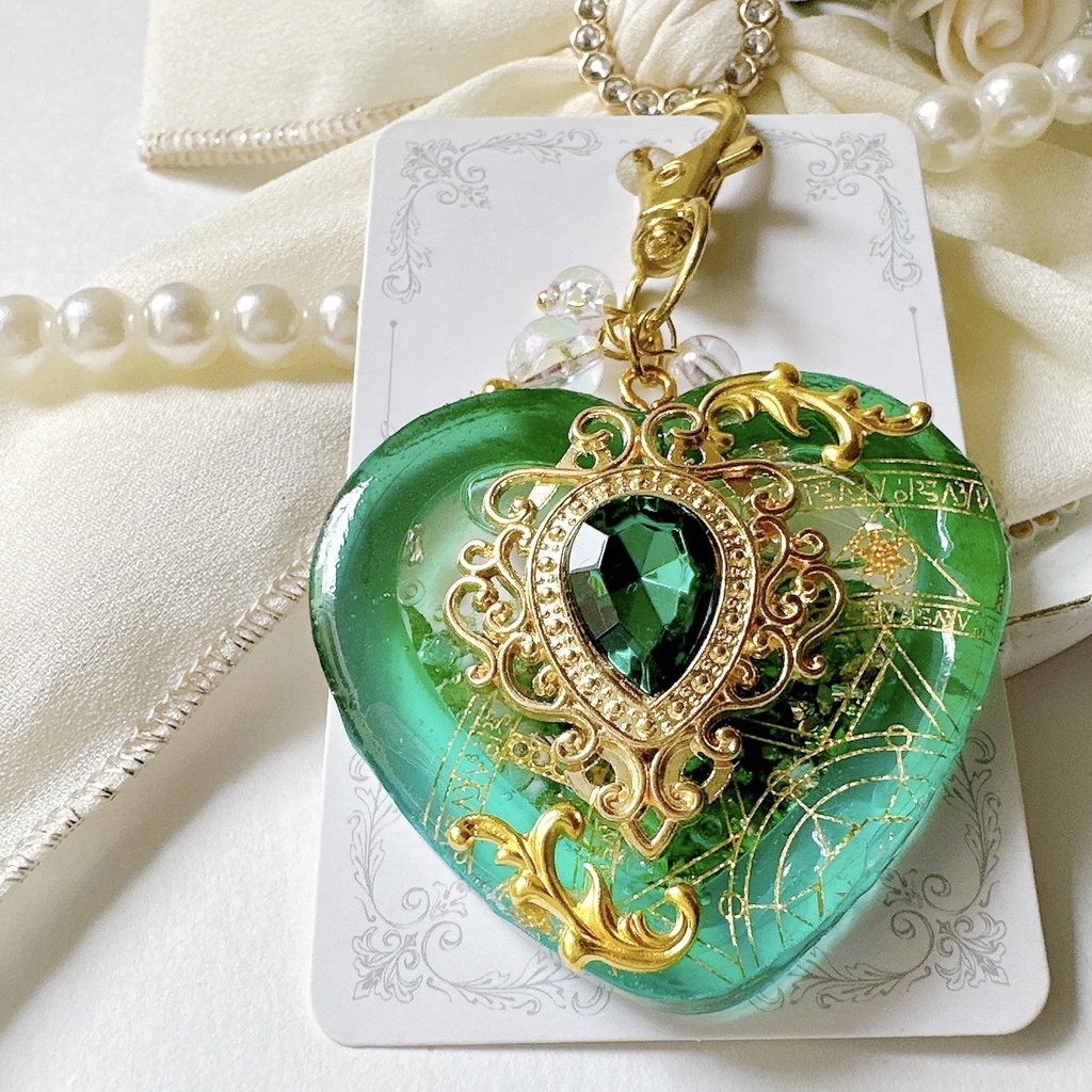 緑の女神バージョン 女神の舞踏会– Bal de Déesse – オイル入りシェイカー シャカシャカキーホルダー