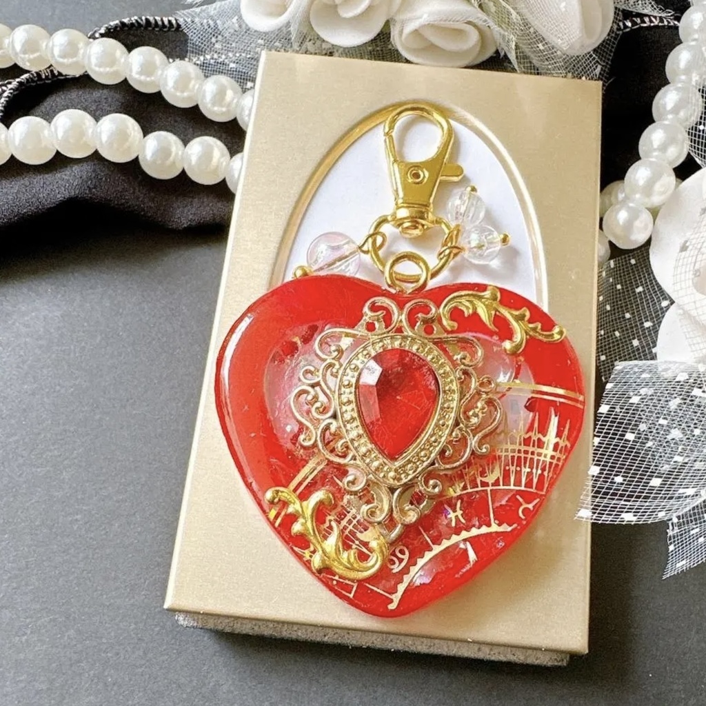 赤の女神バージョン 女神の舞踏会– Bal de Déesse – オイル入りシェイカー シャカシャカキーホルダー