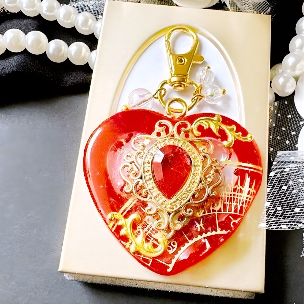 燃ゆる真紅 女神の舞踏会– Bal de Déesse – オイル入りシェイカー シャカシャカキーホルダー