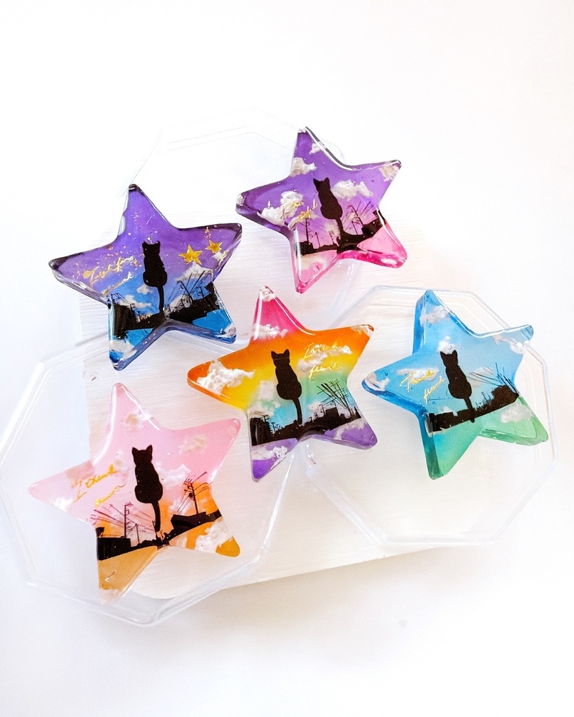 選べる5カラー 星 小さな街の風景＆黒猫 雲レジン ネックレス キーホルダー