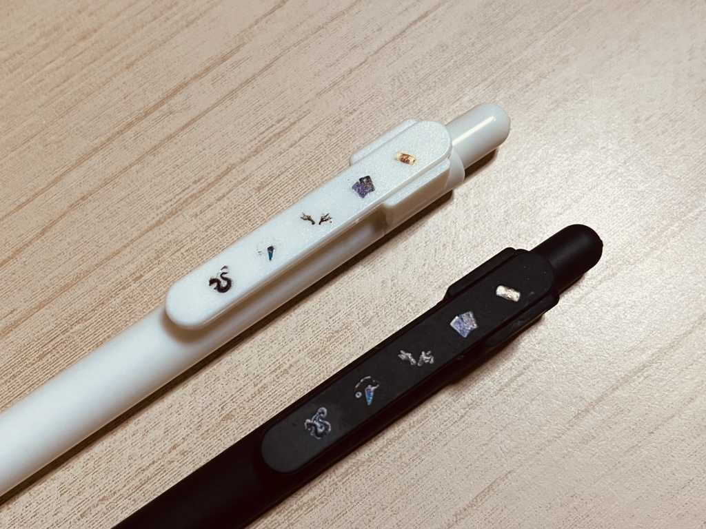 タツミモチーフ ボールペン(黒・白)