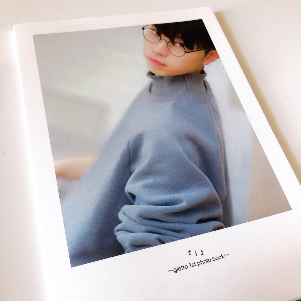 photo book『　i　』