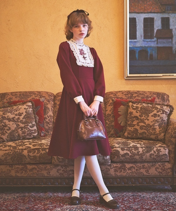 【VRoid】絵画風ヨーク刺繍ワンピース2色セット /F i.n.t