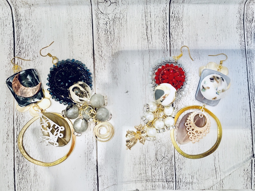 スカラビア 太陽と月イメージアクセサリー ねむのき雑貨店 Booth