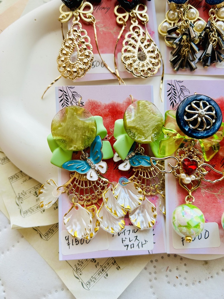 twstイメージアクセサリー　フロイド　ブレイフルドレスイメージ