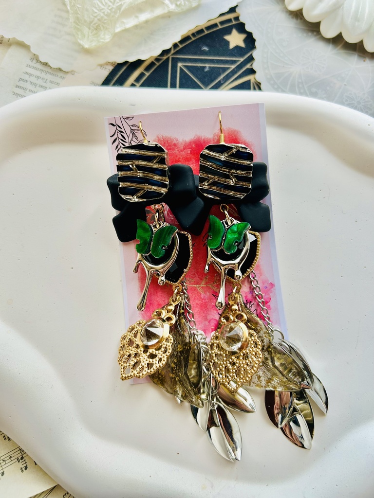 オバブロ　マレウス　イメージアクセサリー　twst手芸部
