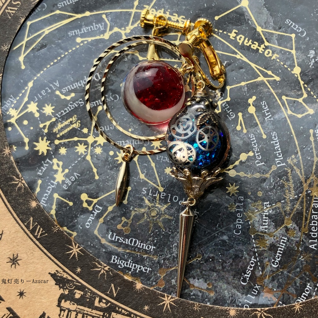 三日月サンセット 機械の国の夜 オルゴナイト 蓄光三日月 歯車 天球儀 ペンデュラム ピアス イヤリング 夕日バージョン