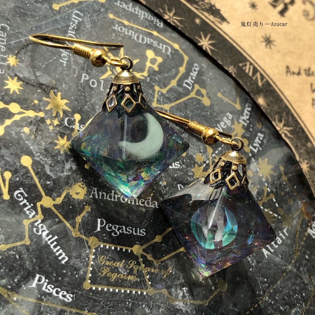 三日月と満月 オルゴナイト 8面体 ルナフラッシュ 蓄光三日月 ピアス イヤリング