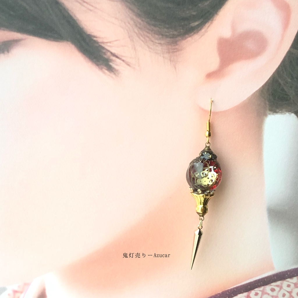 宇宙の宝石と時計の国の夕焼けランタン スチームパンク 歯車 オルゴナイトのピアス イヤリング