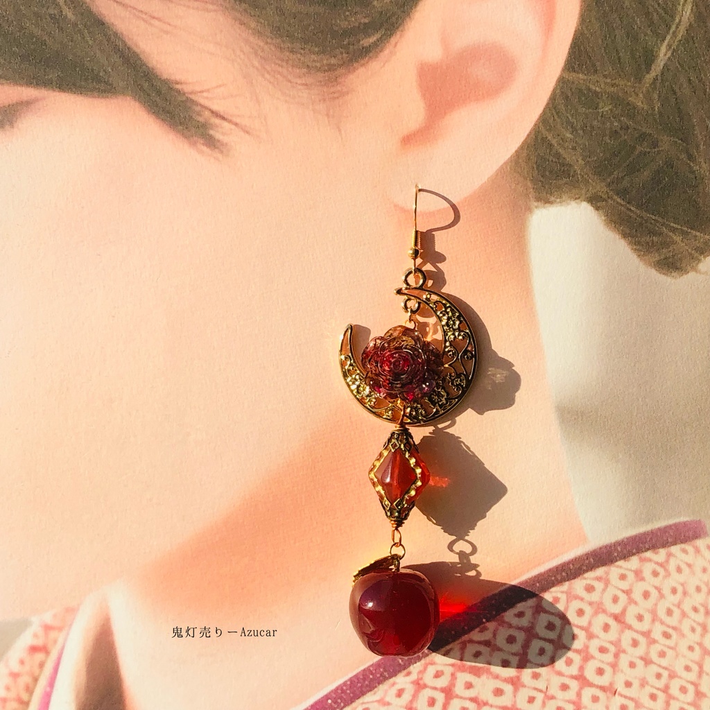 紅林檎とドライフラワー赤薔薇とダイヤのゴシックピアス イヤリング★