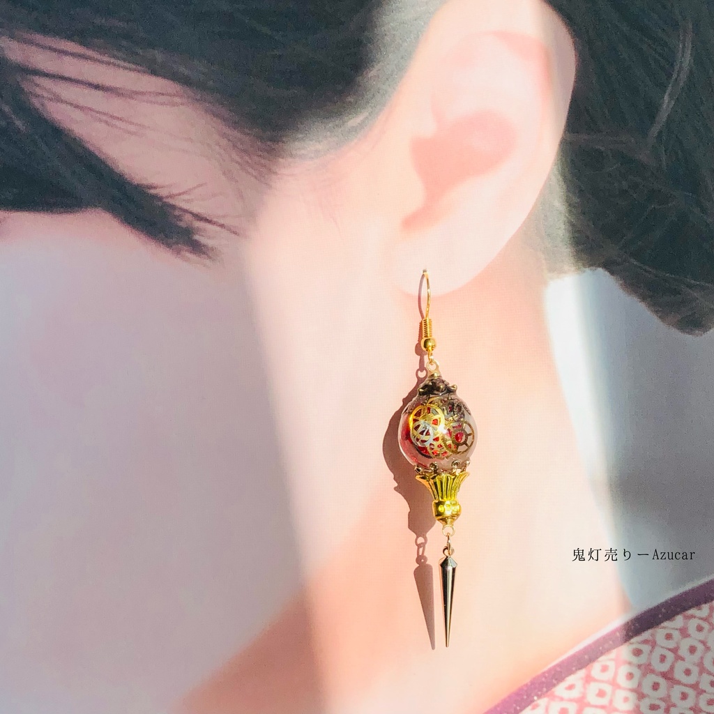 夜と黄昏を喚ぶ歯車時計と三日月のランタン オルゴナイトピアス イヤリング スチームパンク