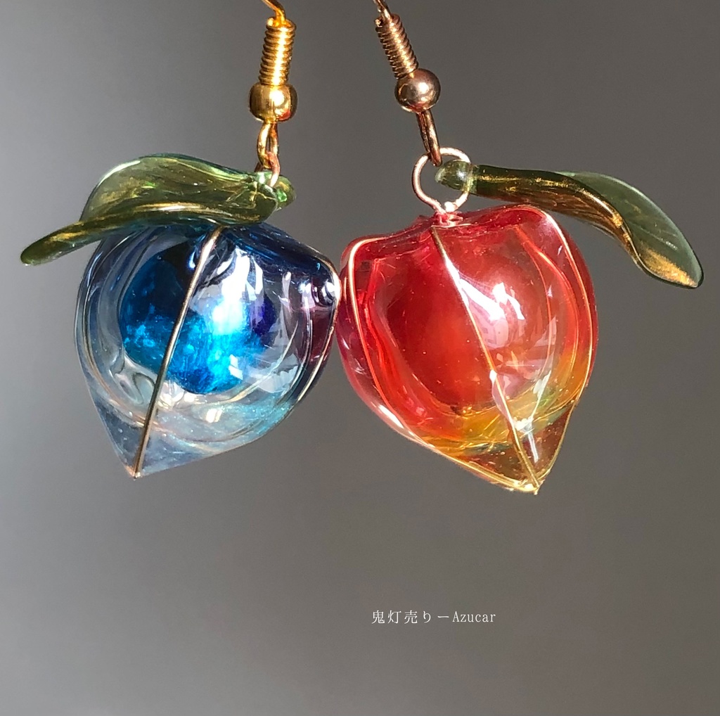 紅オレンジほおずきと蓄光蒼鬼灯レジン ワイヤー使用ディップアート調 和風ピアス イヤリング 和装小物や普段使いにも★