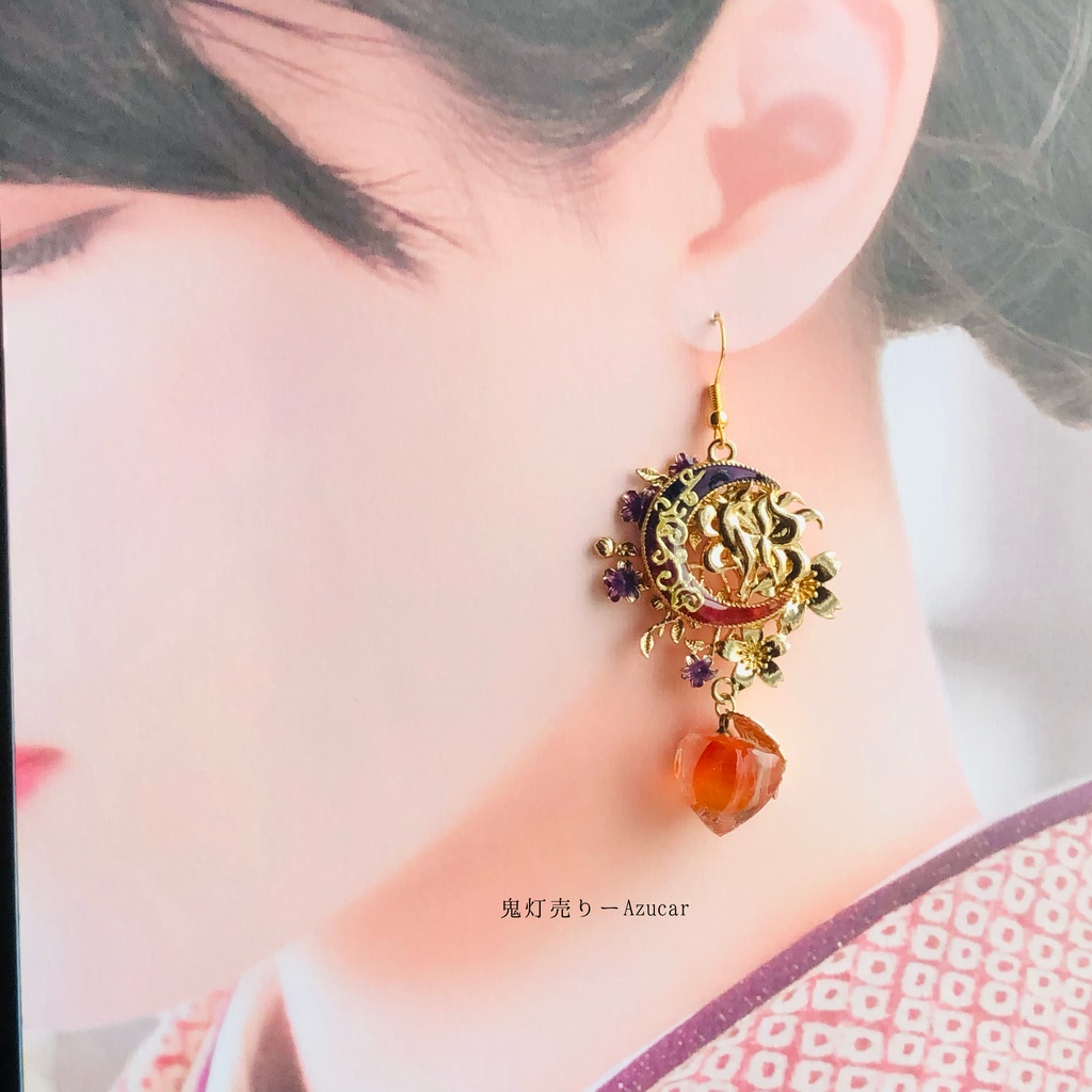 彼岸花柄の狐面と鬼灯と九尾狐の和風ピアス イヤリング