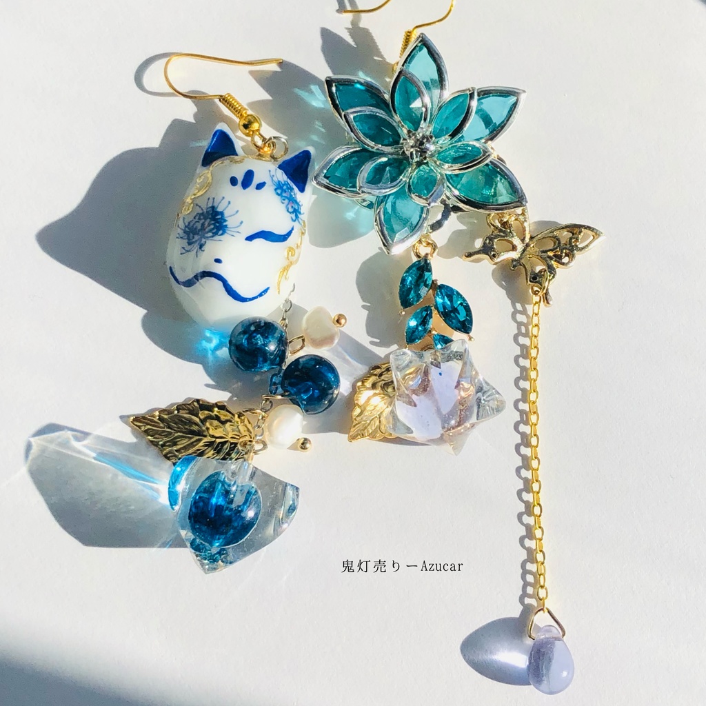 handmade ♡ 梅結びと彼岸花にゃんこのピアス - アクセサリー(女性用)