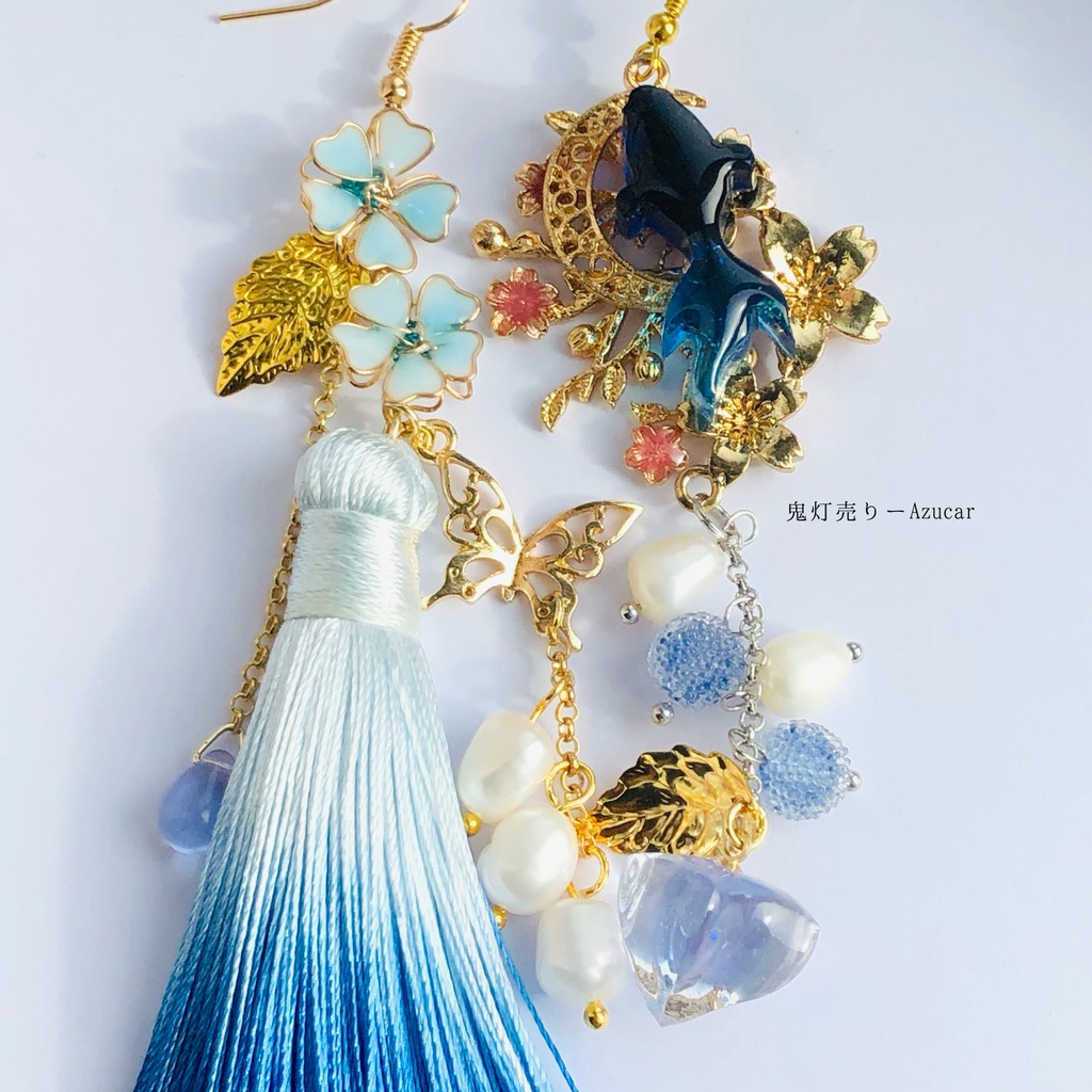 蒼金魚と鬼灯と桜の和風ピアス イヤリング 蝶々と淡水パール、ロングタッセル付き 着物や袴 成人式の和装小物にも☆