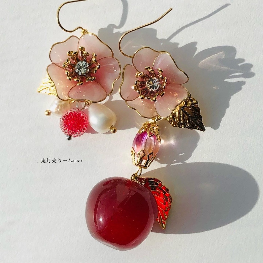 赤い桜のピアス - ピアス