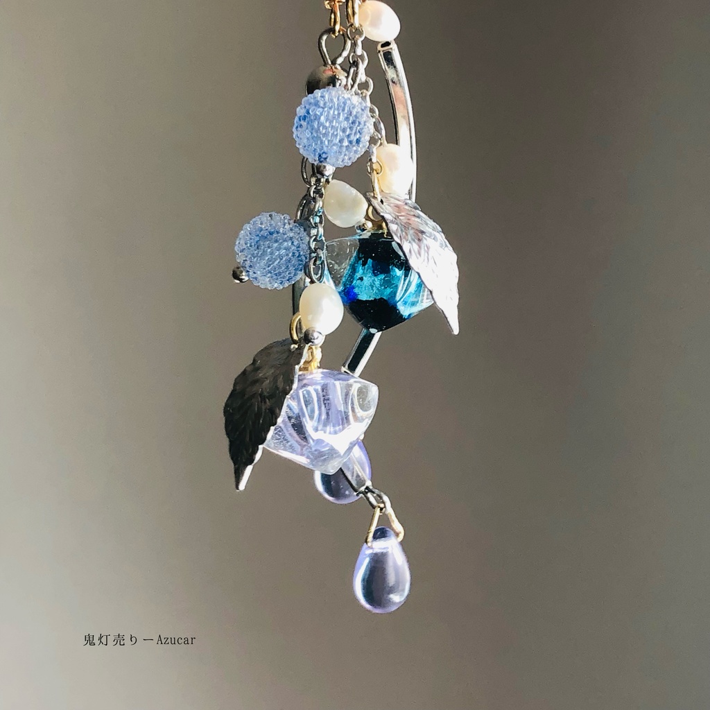 氷の鬼灯と蓄光、色変化ピアス、イヤリングの淡水パールと雫付き★