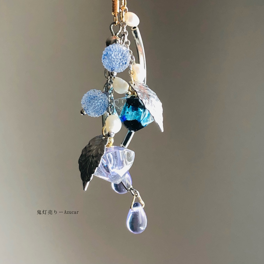 氷の鬼灯と蓄光、色変化ピアス、イヤリングの淡水パールと雫付き★