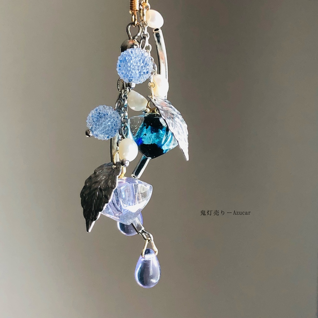 氷の鬼灯と蓄光、色変化ピアス、イヤリングの淡水パールと雫付き★