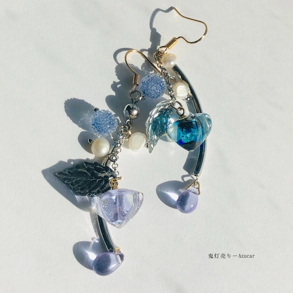 氷の鬼灯と蓄光、色変化ピアス、イヤリングの淡水パールと雫付き★