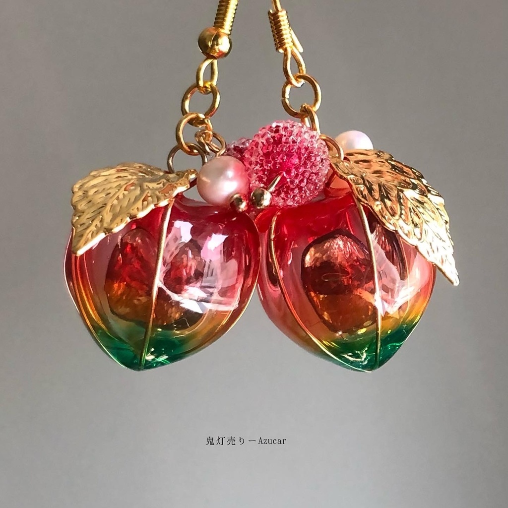 紅オレンジ黄緑の鬼灯 蓄光ホタルガラス入り、和風ピアス イヤリング 和装小物や普段使いにも★ 淡水パールと砂糖ビーズ付き☆