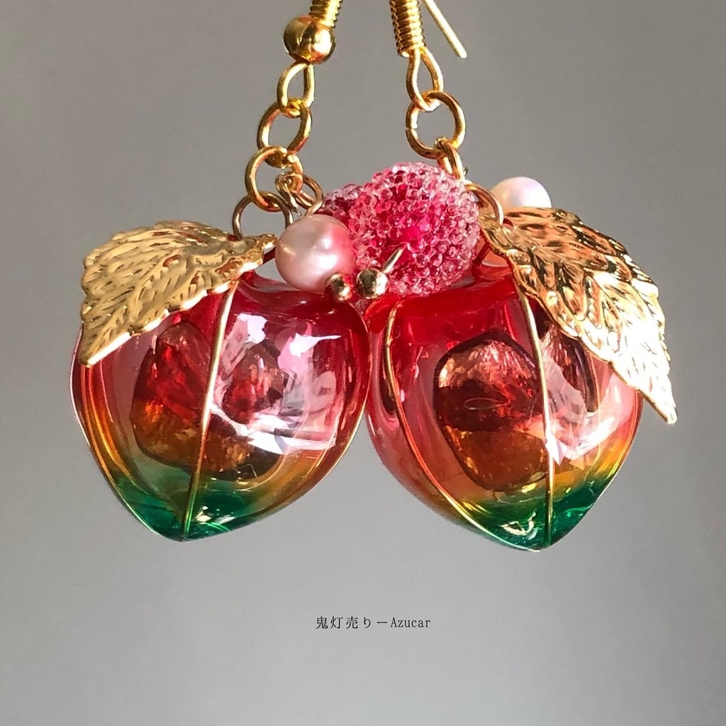 紅オレンジ黄緑の鬼灯 蓄光ホタルガラス入り、和風ピアス イヤリング 和装小物や普段使いにも★ 淡水パールと砂糖ビーズ付き☆