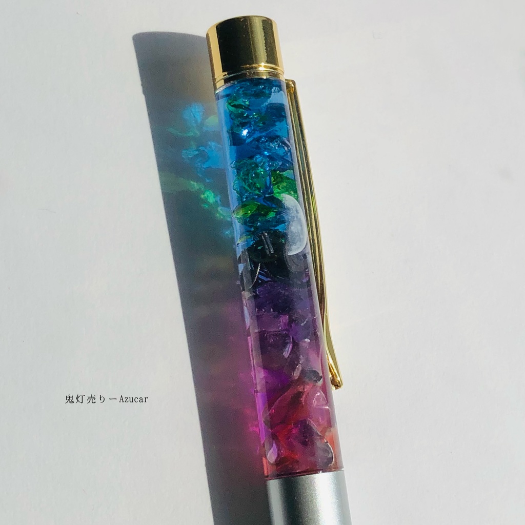 魔法使いの蓄光オルゴナイトボールペン 夕暮れ時の上弦の月 琉球ガラス、歯車、天然石のオリジナルボールペン